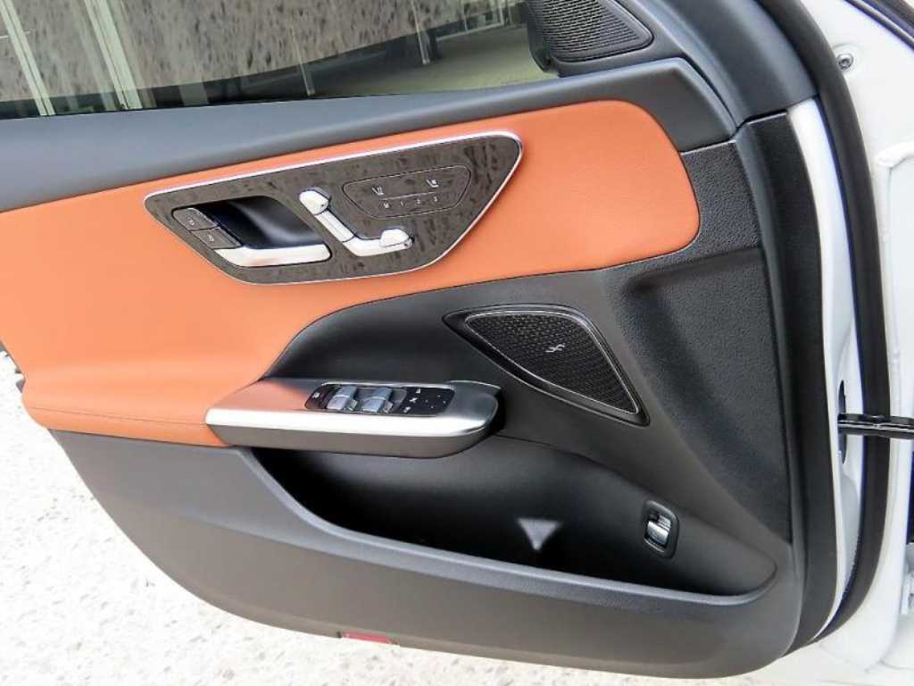 Mercedes Benz C Class - Vista 11