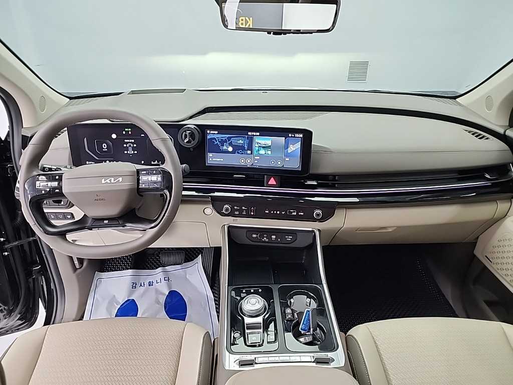 KIA Carnival - Vista 7
