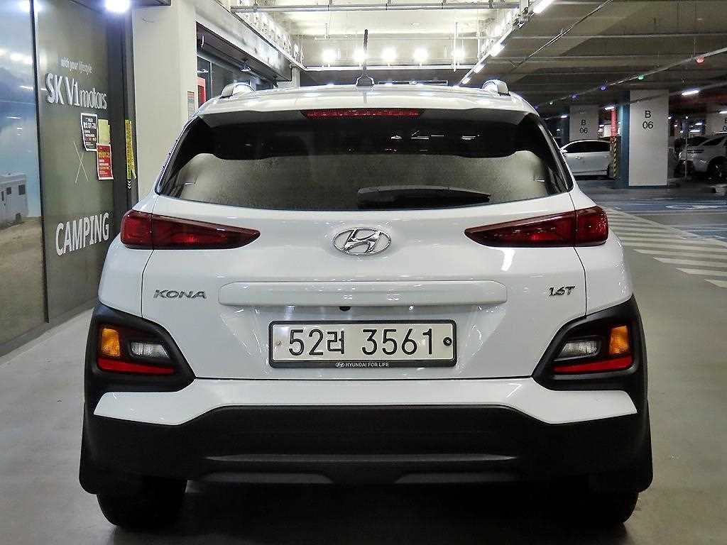 HYUNDAI Kona - Vista 5