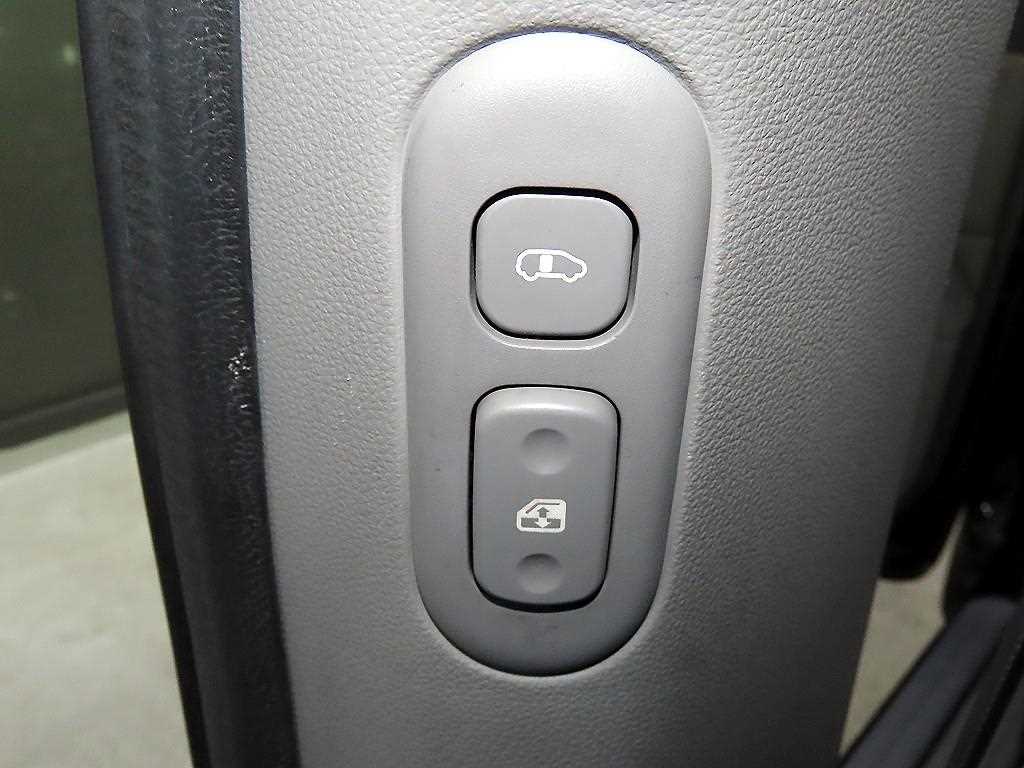 KIA Carnival 2011 Negro - Importación desde Corea - HF Imports Iquique - Foto 13