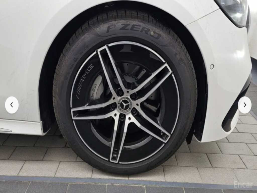 Mercedes Benz E class - Vista 5