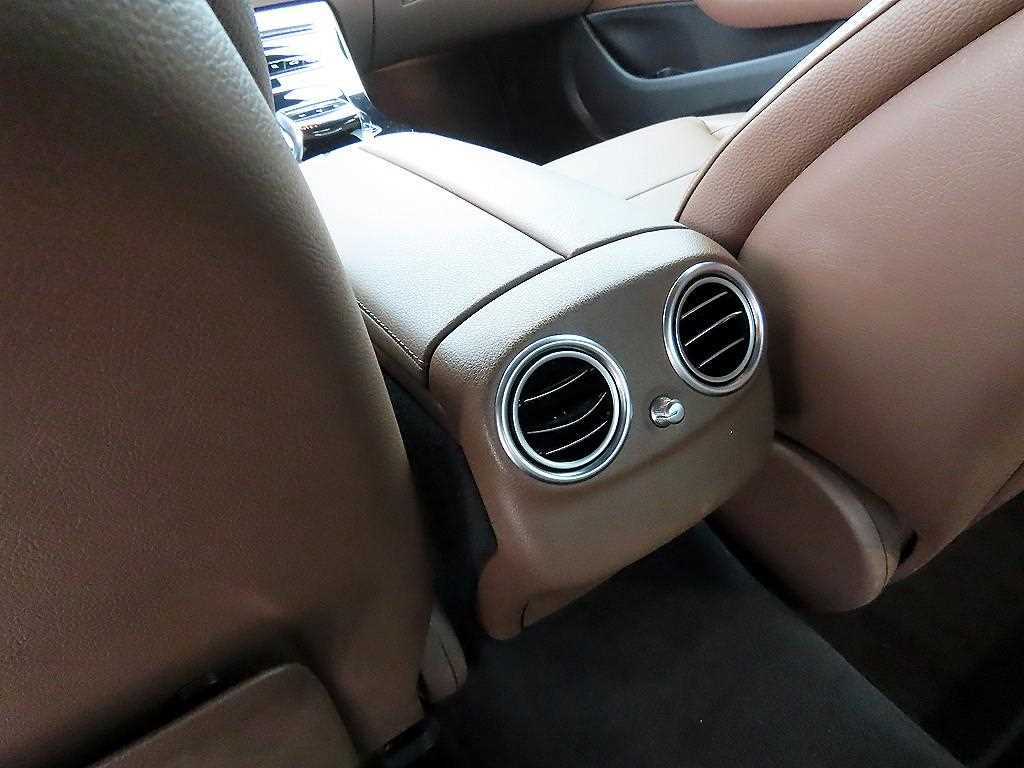 Mercedes Benz E class 2019 Negro - Importación desde Corea - HF Imports Iquique - Foto 17