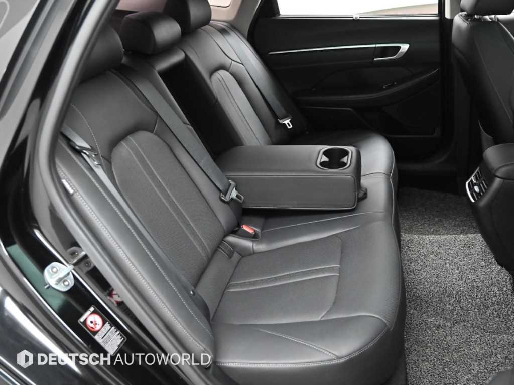 HYUNDAI Sonata - Vista 12