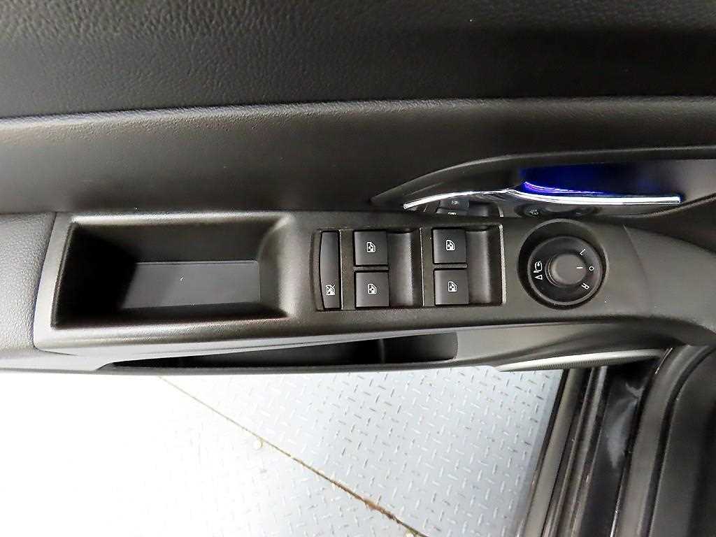 Chevrolet Cruise - Vista 11