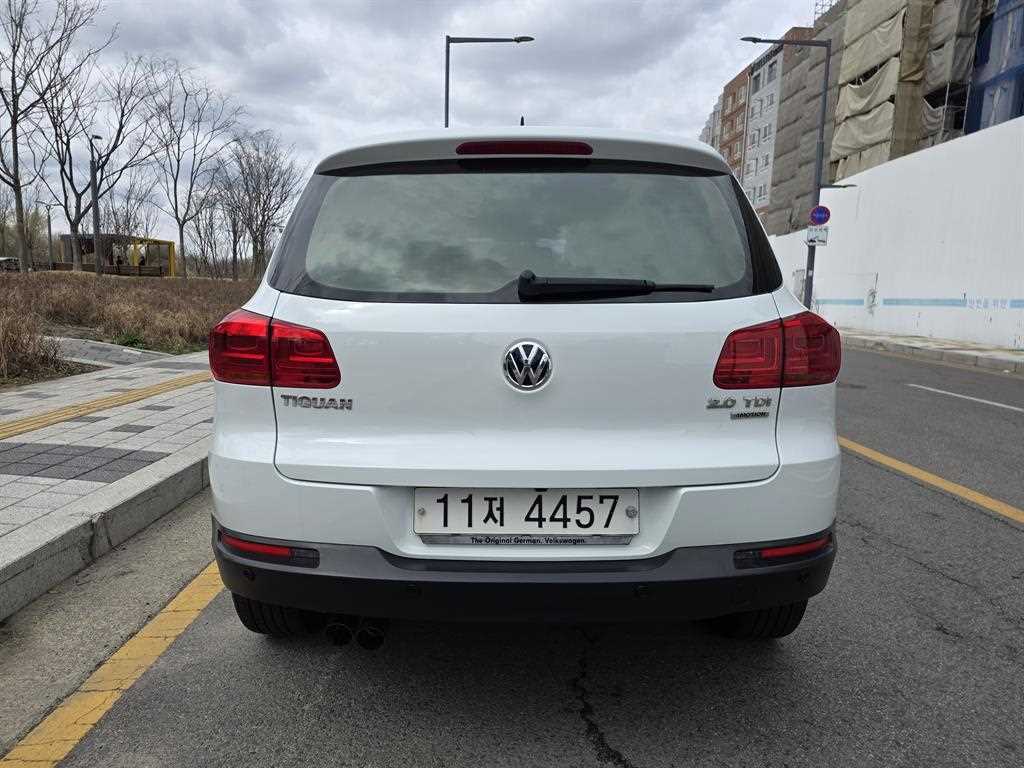 Volkswagen Tiguan - Vista 4