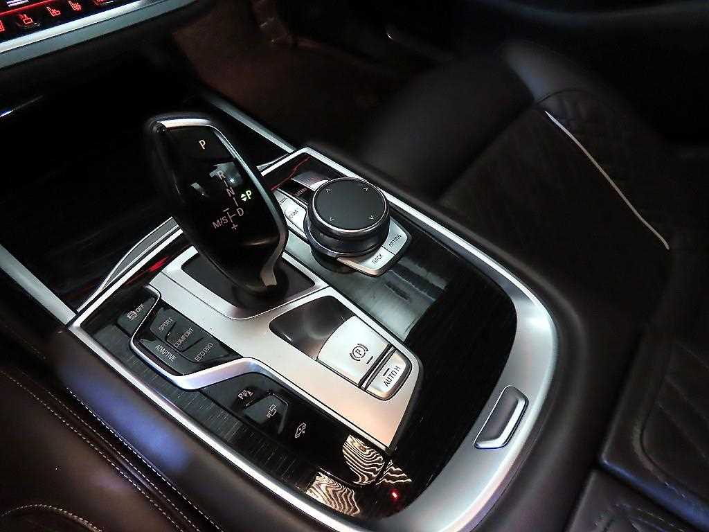 BMW 7 Series - Vista 12