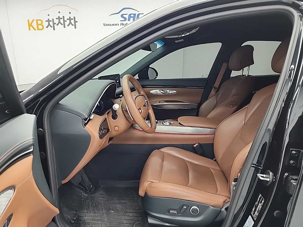 Genesis GV70 - Vista 11