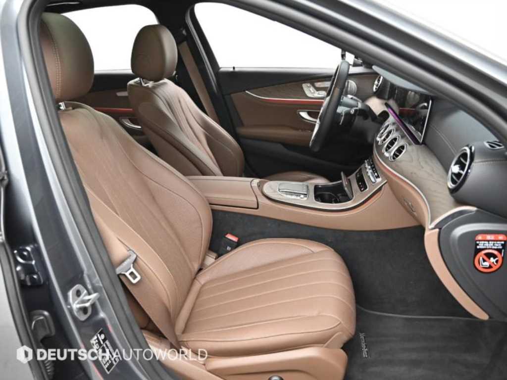 Mercedes Benz E class - Vista 10