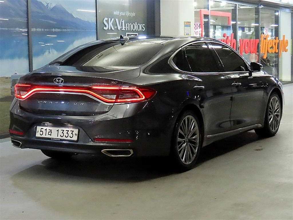 HYUNDAI Grandeur - Vista 4