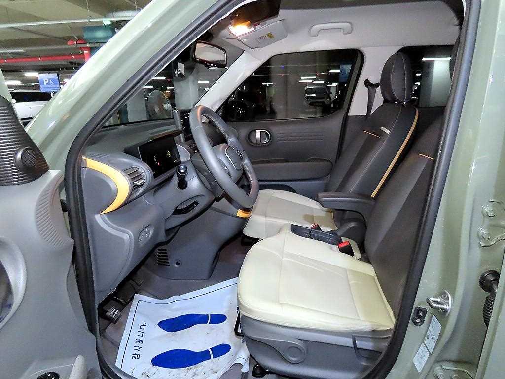 HYUNDAI Casper - Vista 6