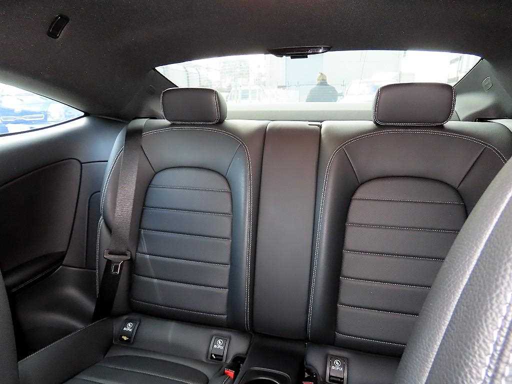 Mercedes Benz C Class - Vista 6