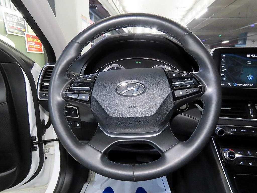 HYUNDAI Grandeur - Vista 8