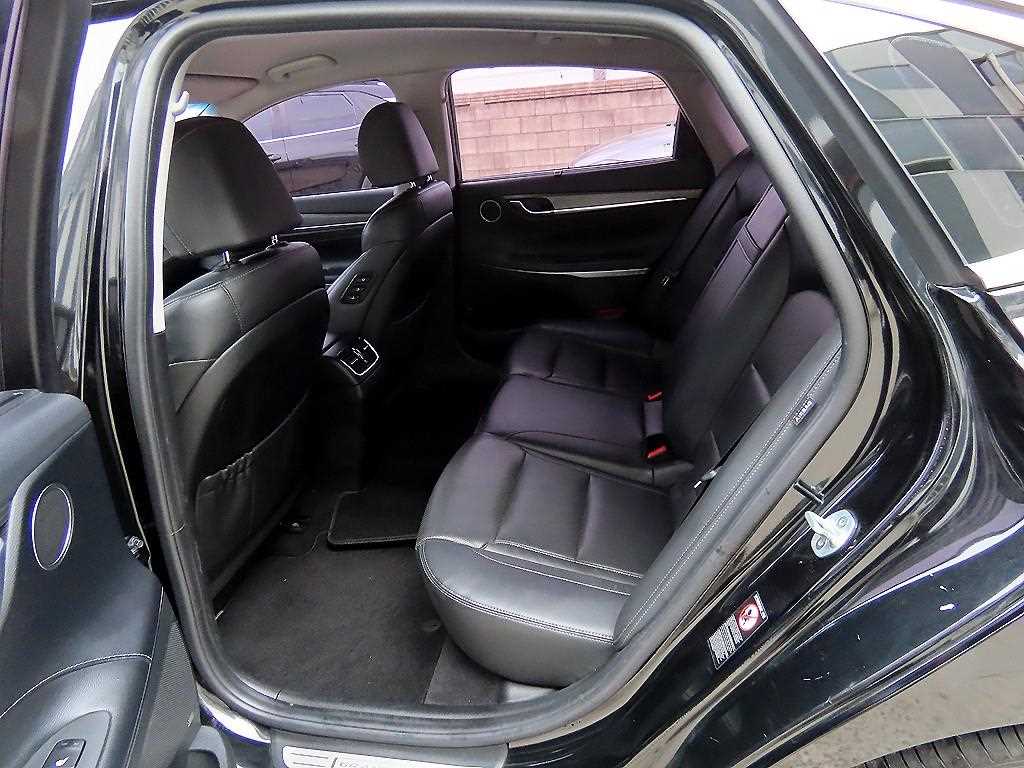 HYUNDAI Grandeur - Vista 6