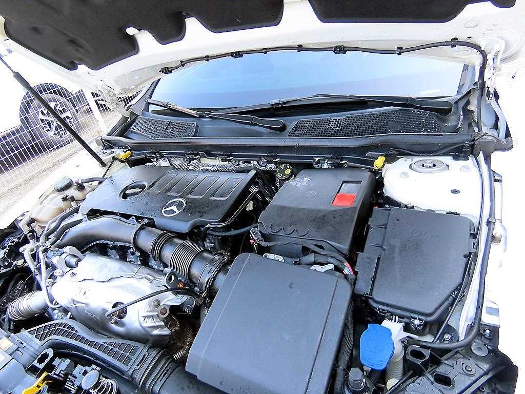 Mercedes Benz CLA Class 2020 Blanco - Importación desde Corea - HF Imports Iquique - Foto 19