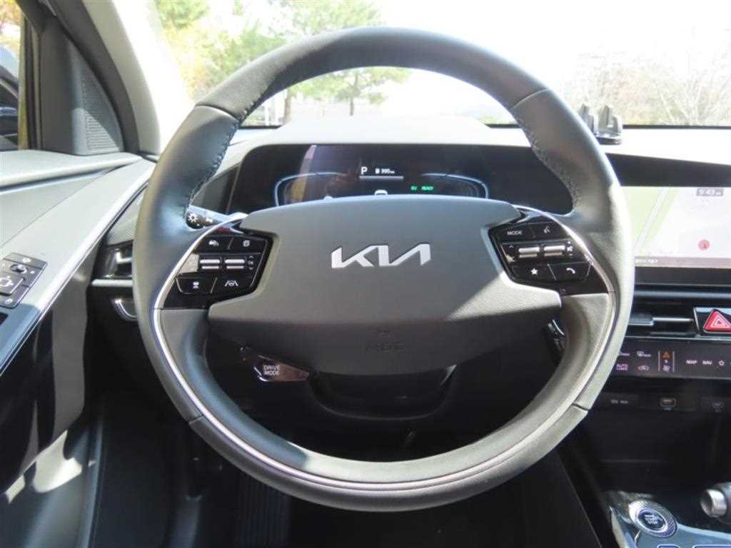 KIA Niro 2024 Negro - Importación desde Corea - HF Imports Iquique - Foto 16