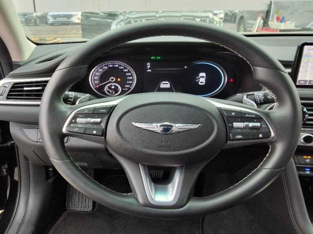 Genesis G70 - Vista 4