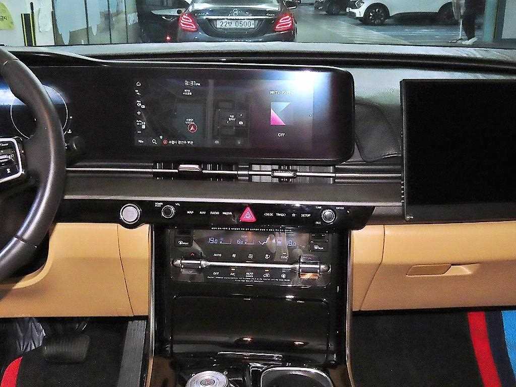 KIA Carnival - Vista 11