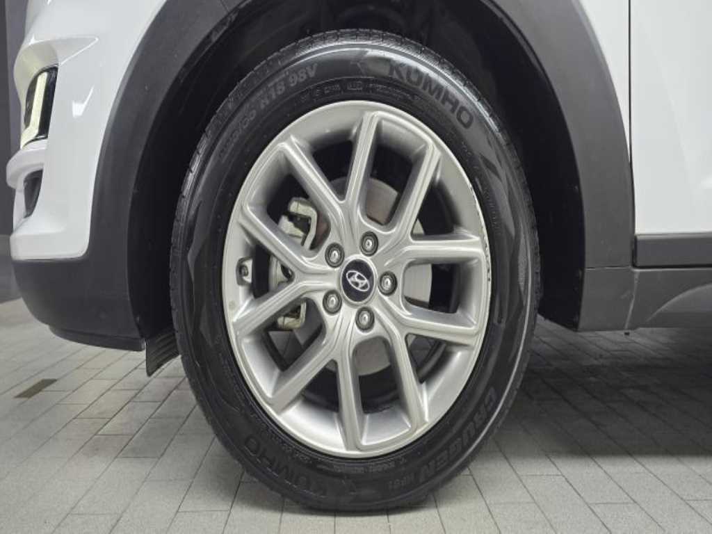 HYUNDAI Tucson - Vista 5