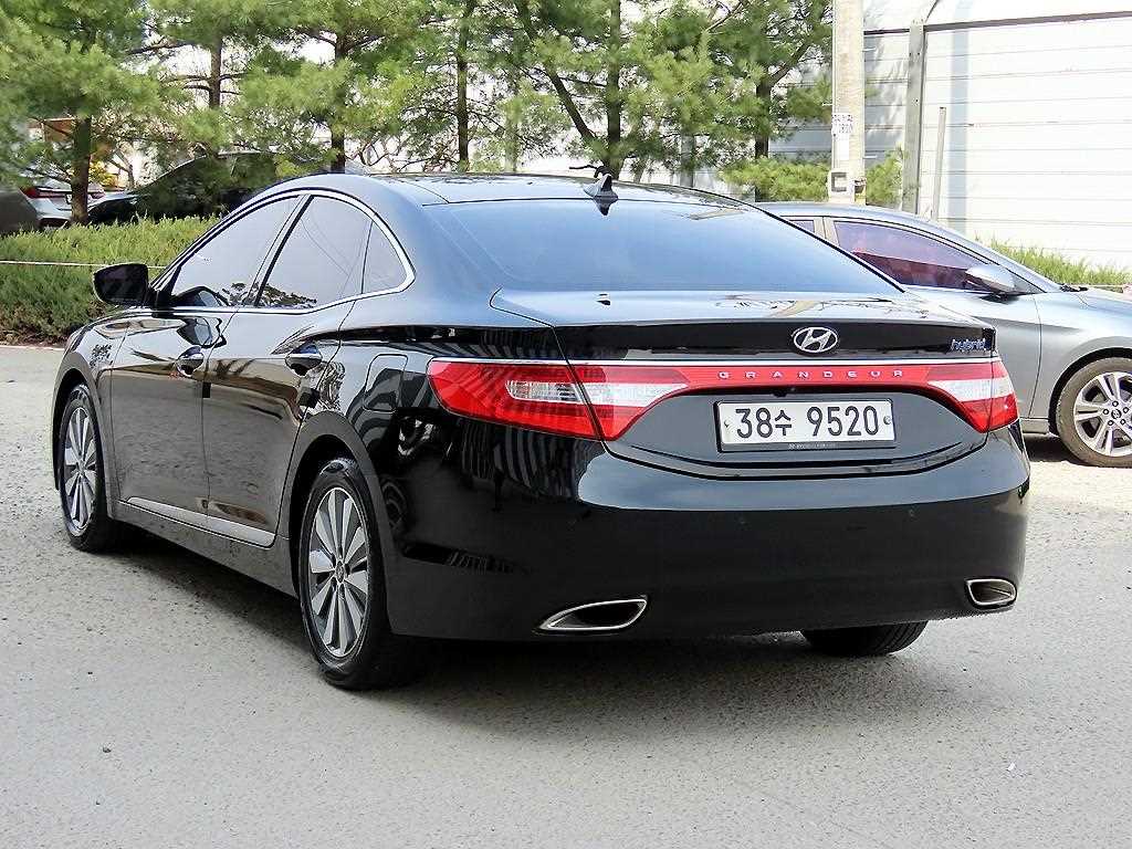 HYUNDAI Grandeur - Vista 3
