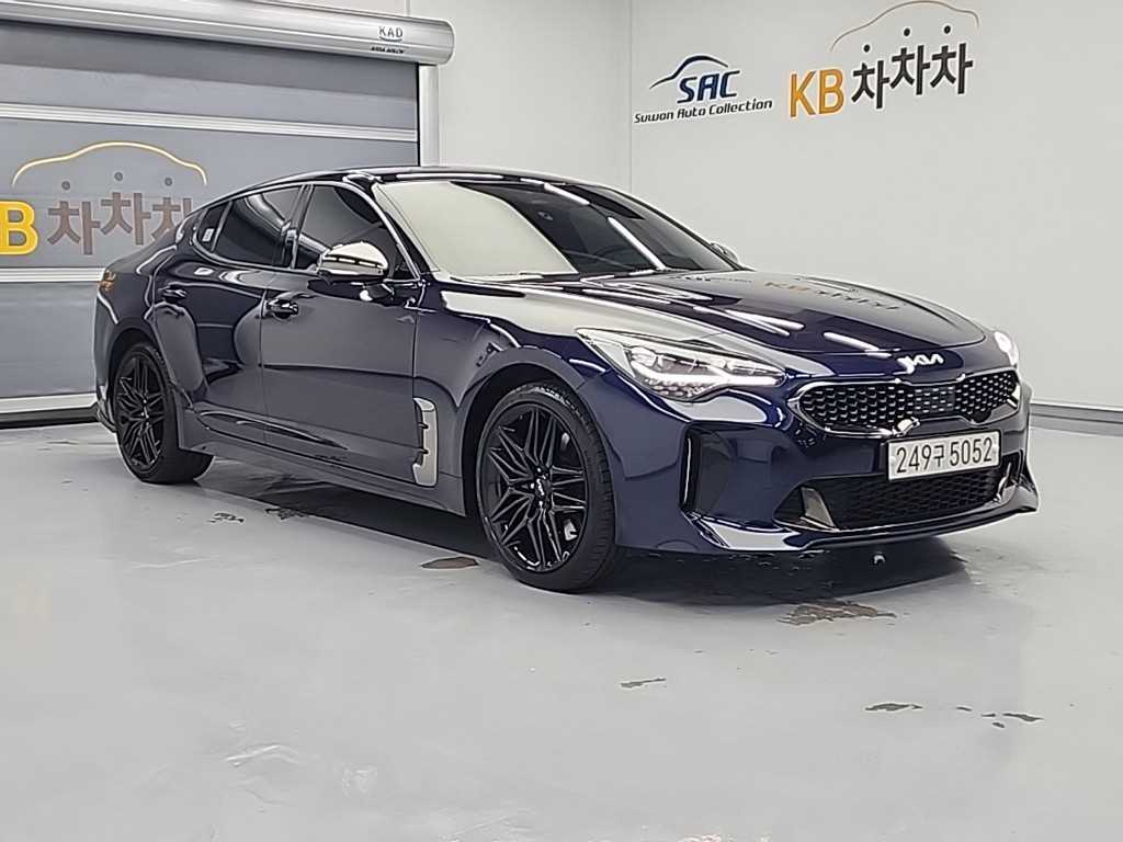 KIA Stinger - Vista 4