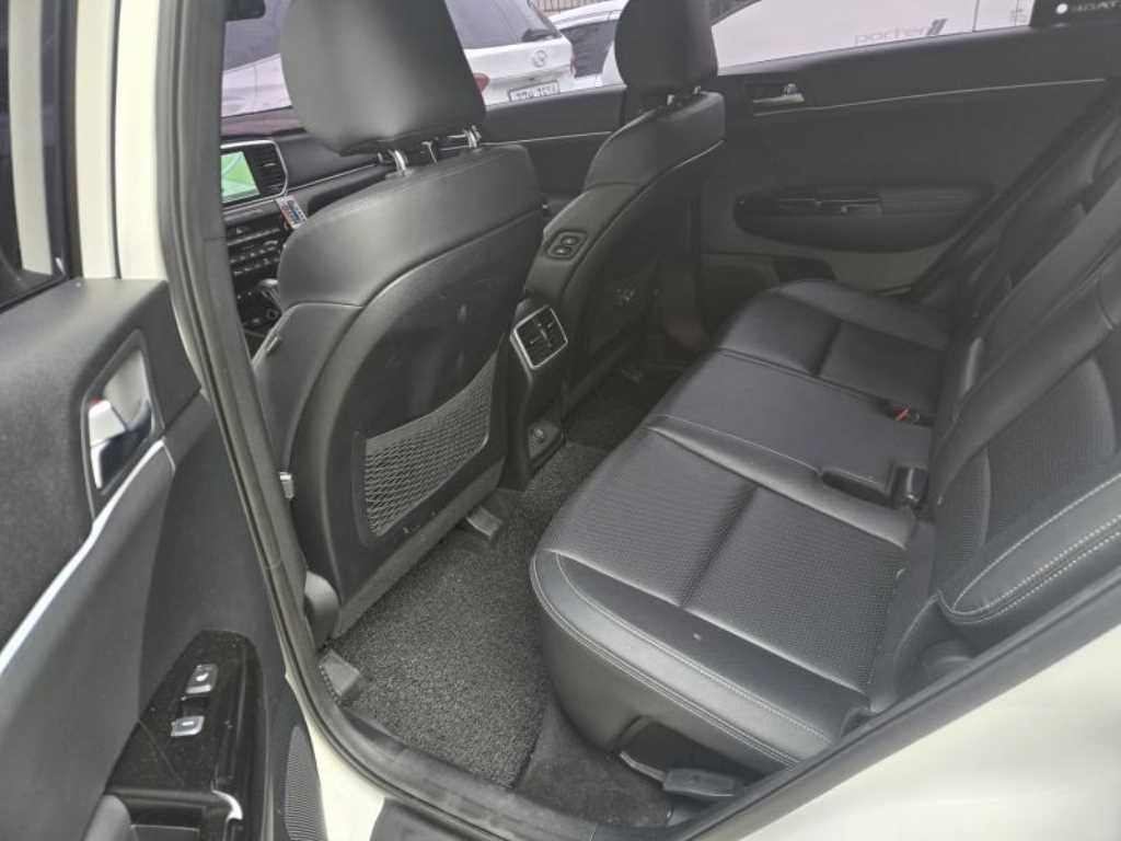 KIA Sportage - Vista 11