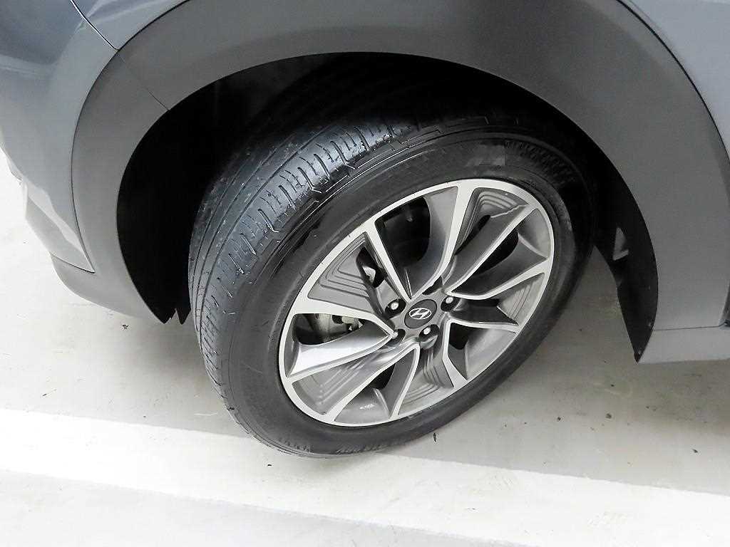 HYUNDAI Tucson 2018 Gris - Importación desde Corea - HF Imports Iquique - Foto 19