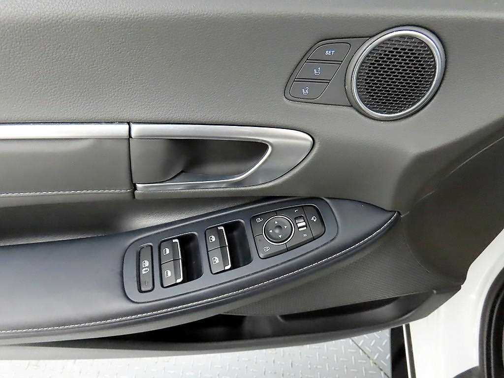 HYUNDAI Sonata - Vista 11