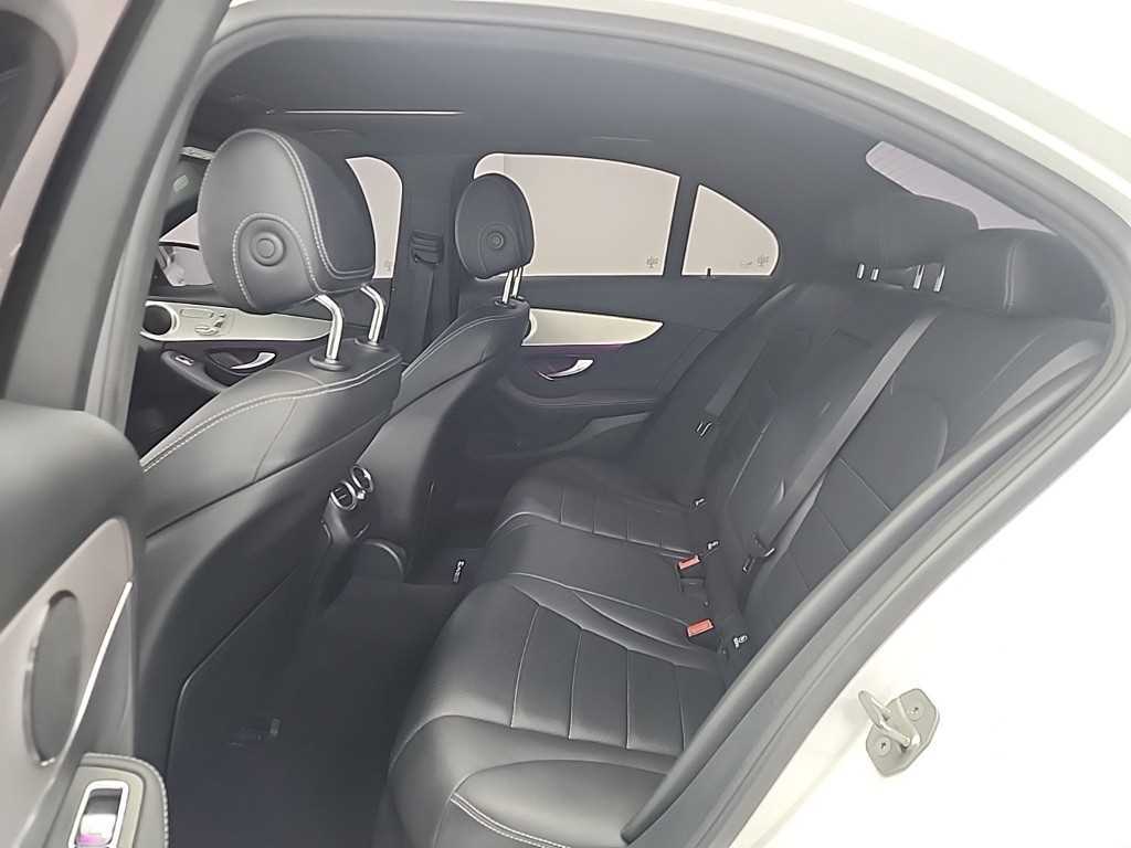 Mercedes Benz C Class - Vista 12