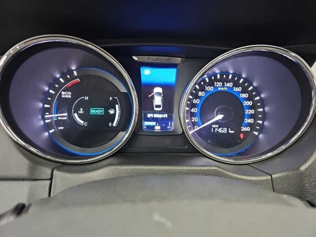 HYUNDAI Sonata - Vista 7