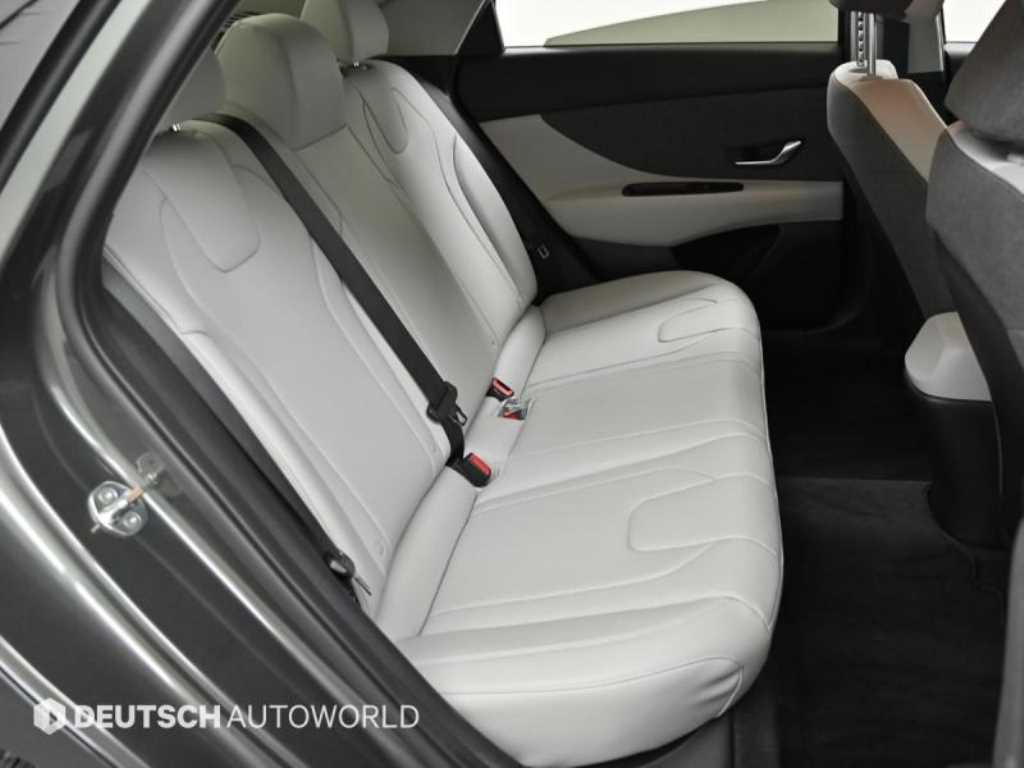 HYUNDAI Avante - Vista 12