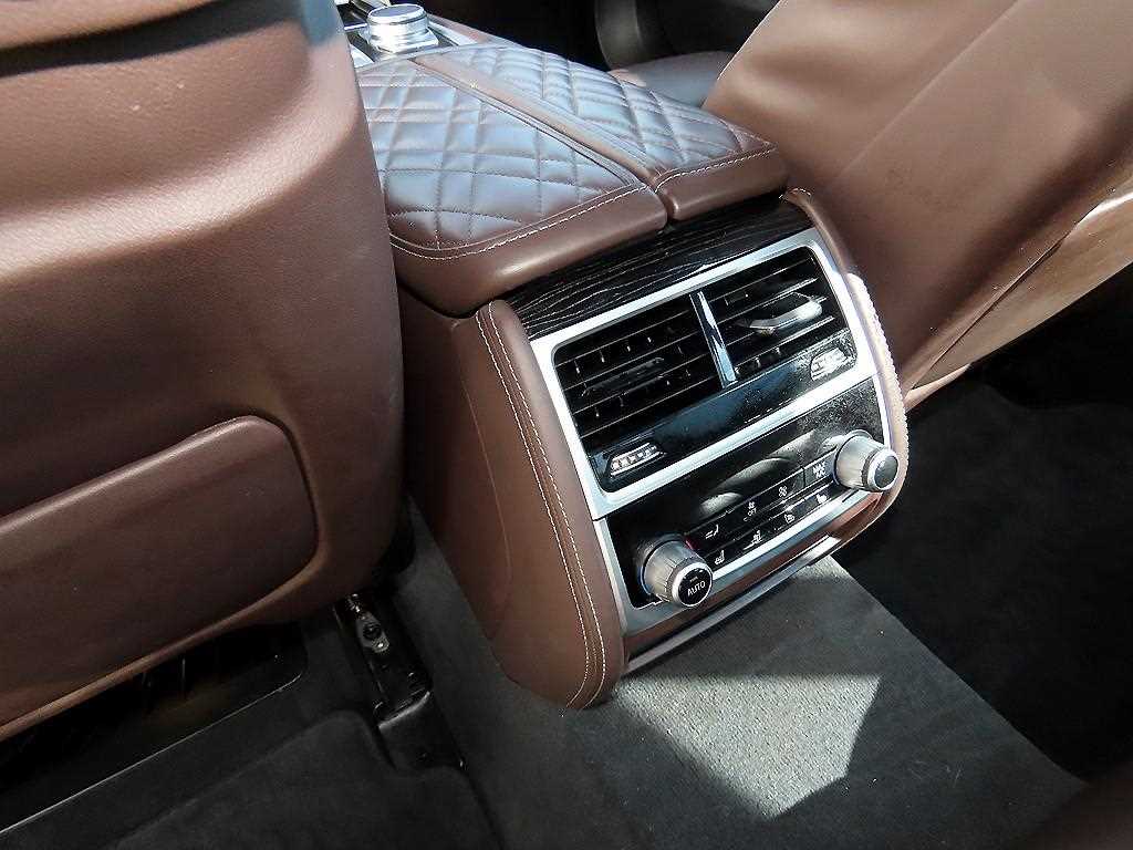 BMW 7 Series 2021 Negro - Importación desde Corea - HF Imports Iquique - Foto 16