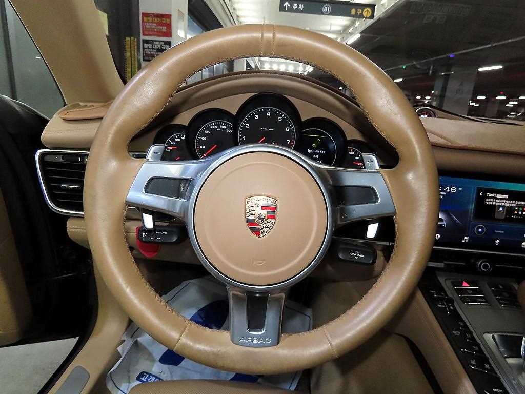 Porsche Panamera - Vista 8