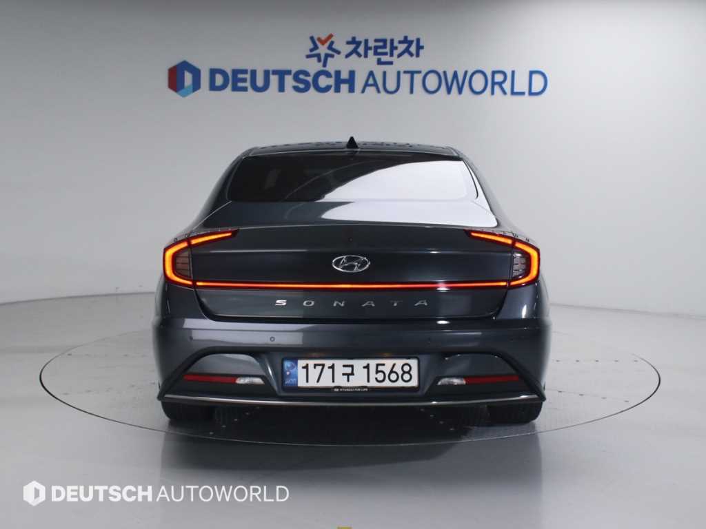 HYUNDAI Sonata - Vista 4