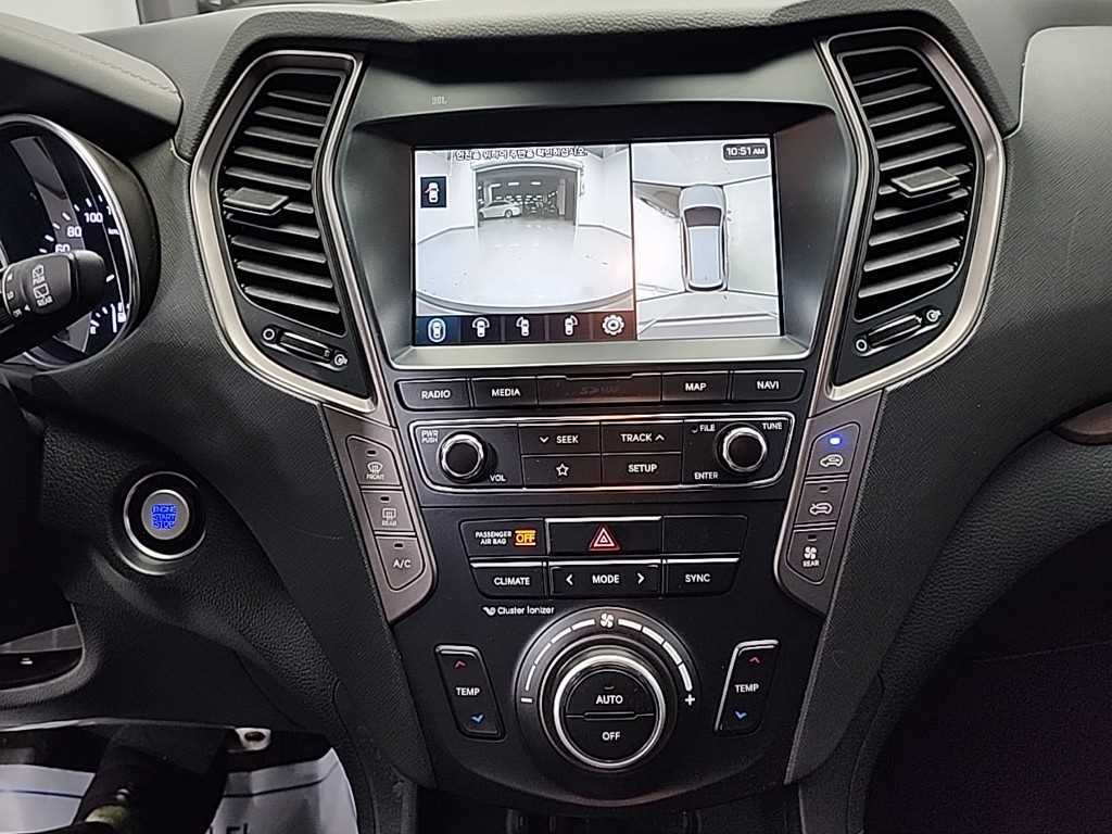 HYUNDAI Maxcruz - Vista 10