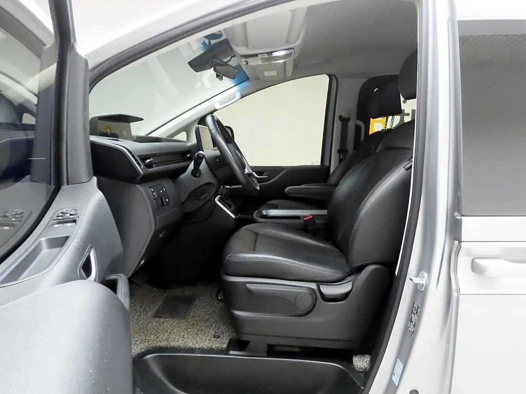 HYUNDAI Staria 2022 Plateado - Importación desde Corea - HF Imports Iquique - Foto 13