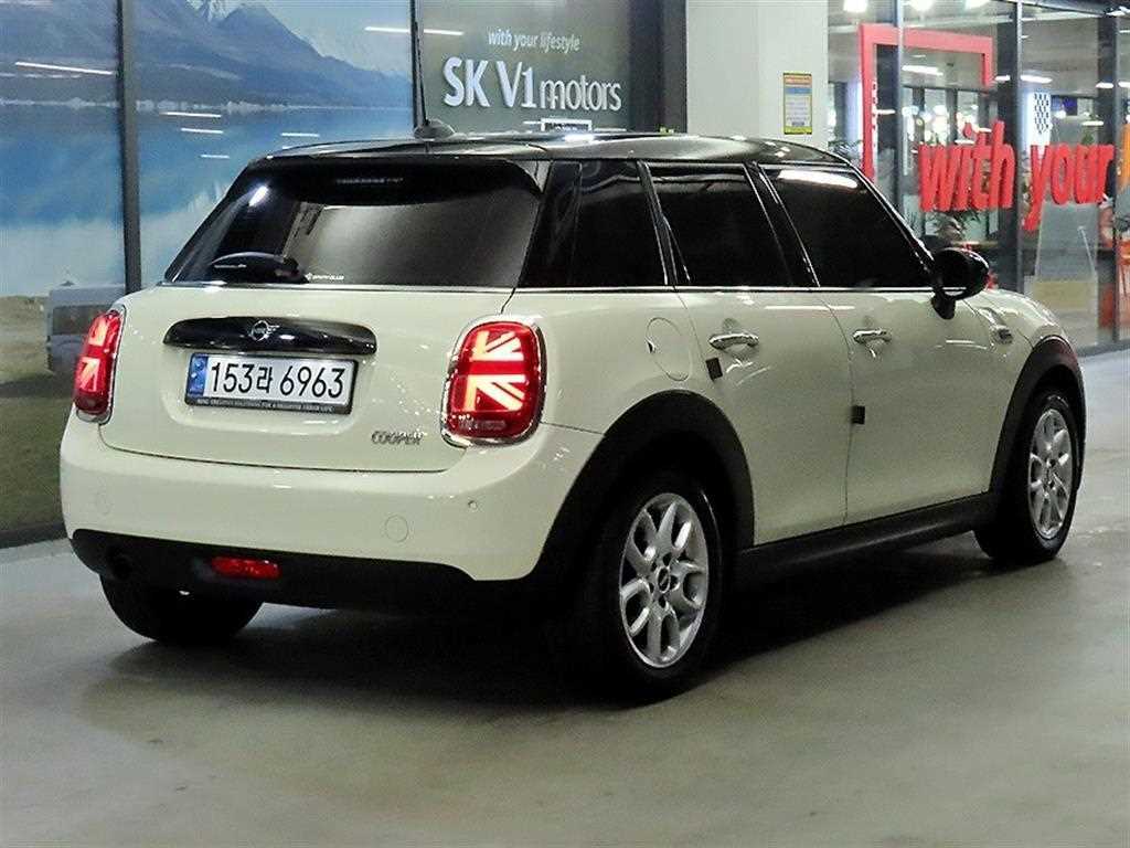 Mini Cooper - Vista 4