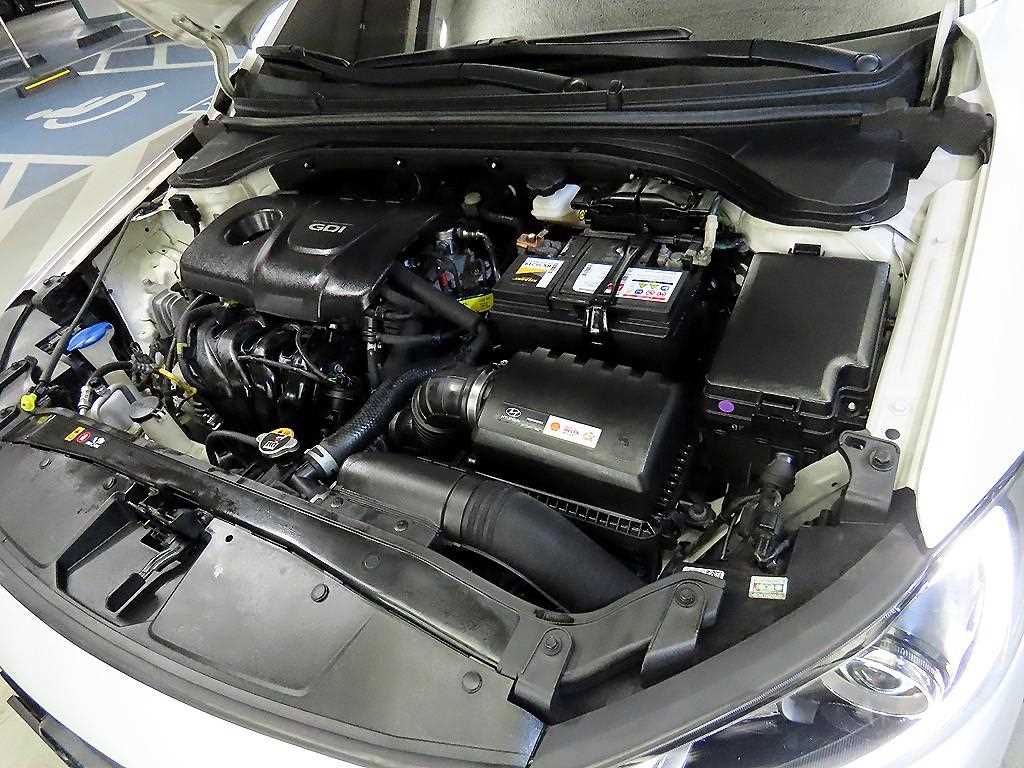 HYUNDAI Avante 2016 Blanco - Importación desde Corea - HF Imports Iquique - Foto 19