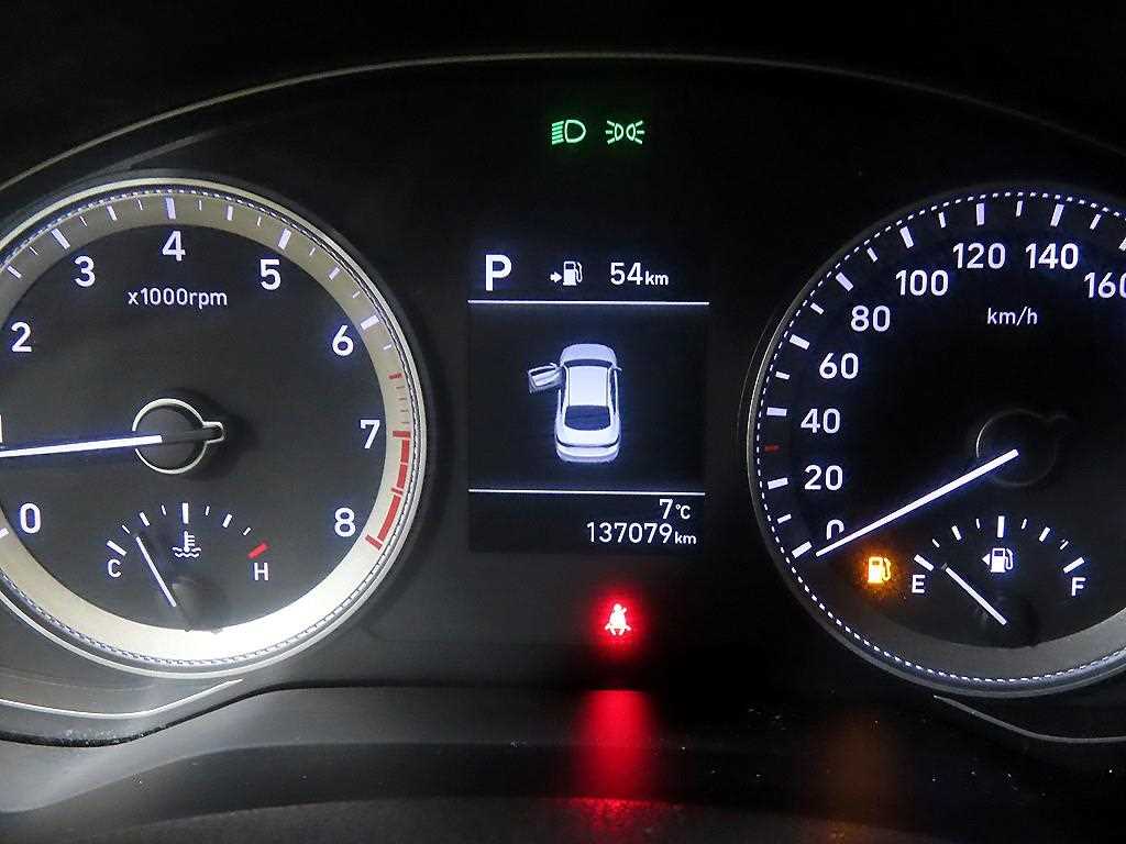 HYUNDAI Grandeur - Vista 9