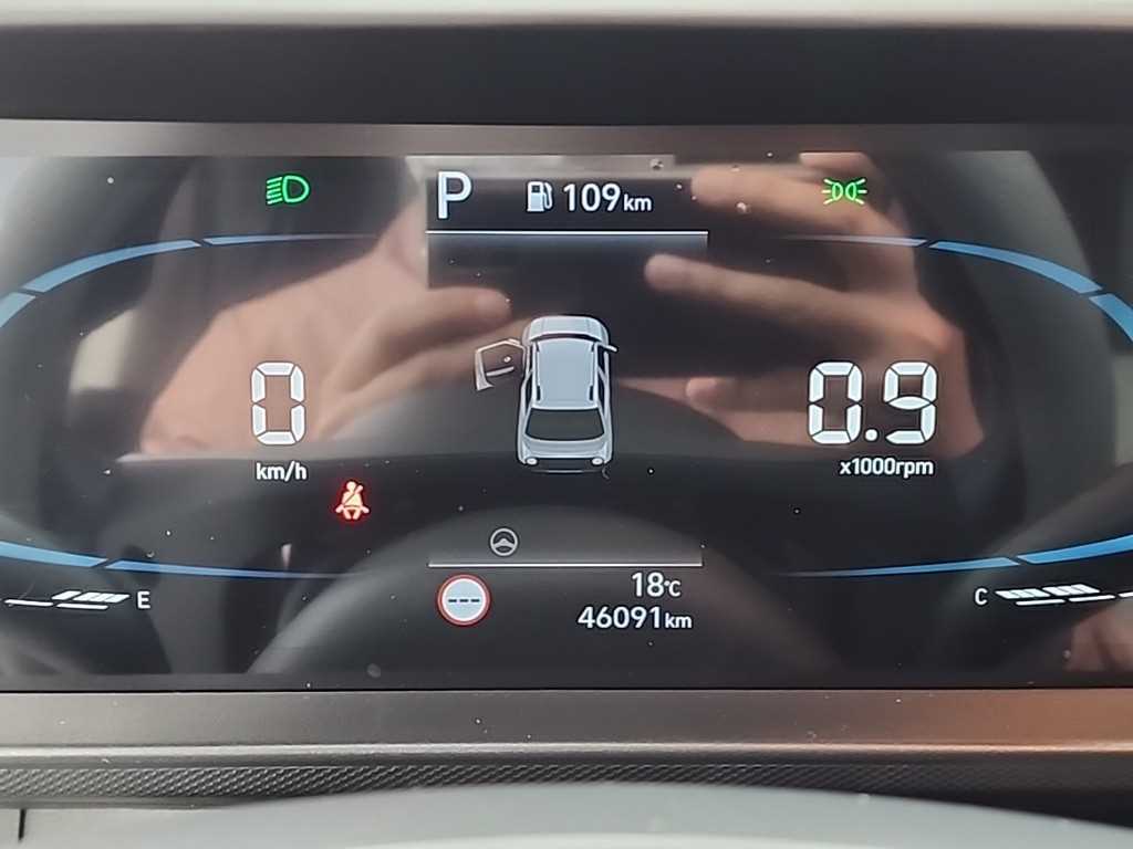 HYUNDAI Casper - Vista 6