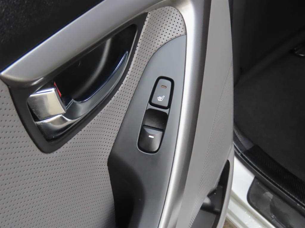 HYUNDAI Avante - Vista 6