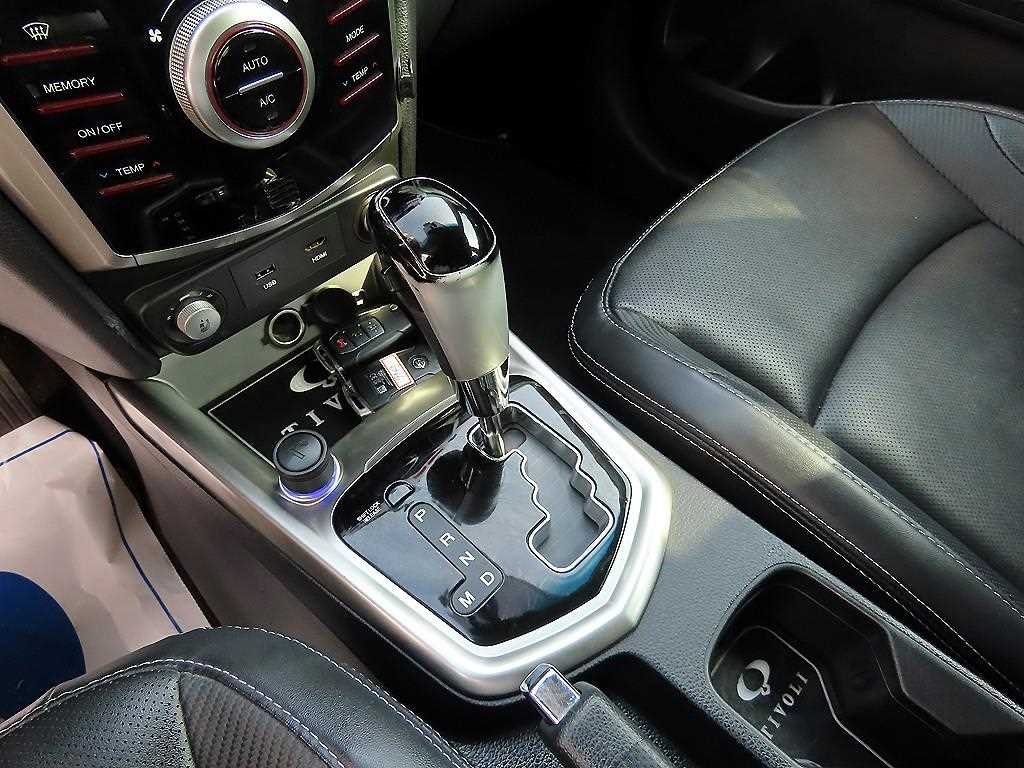 Ssangyong Tivoli - Vista 10