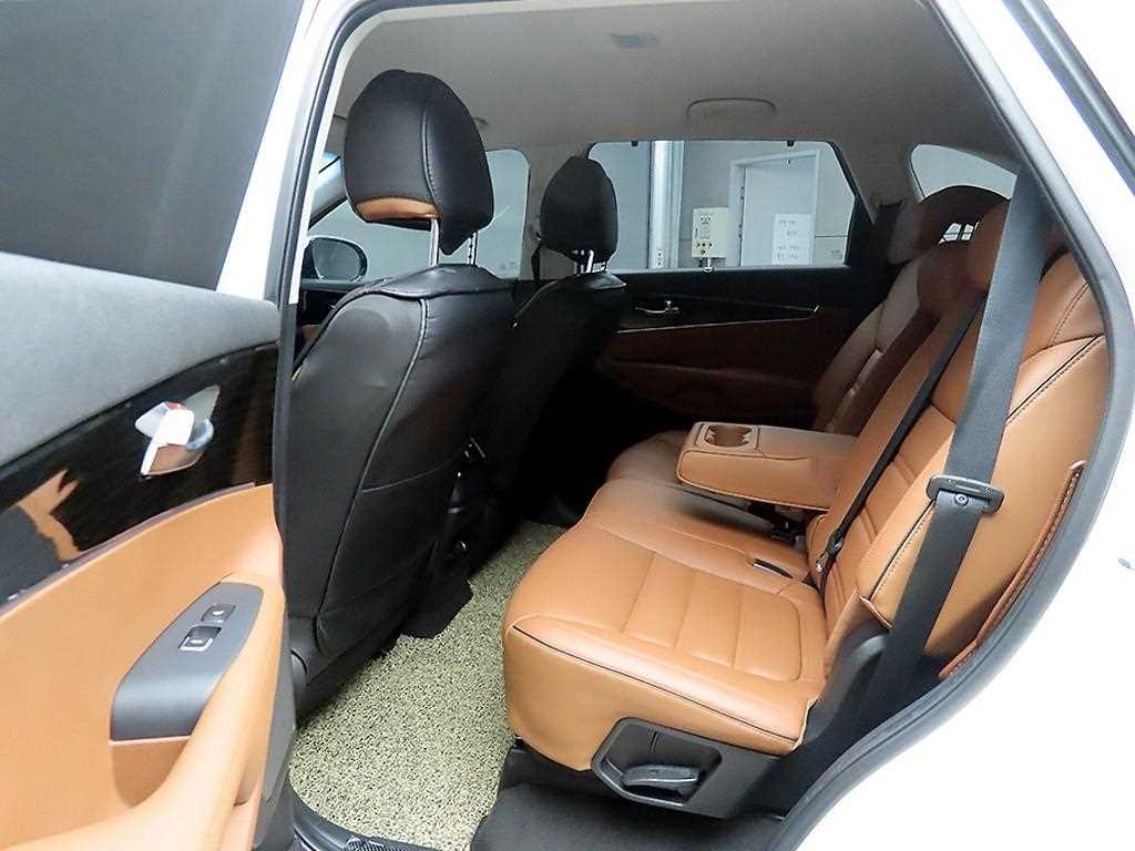 KIA Sorento - Vista 6