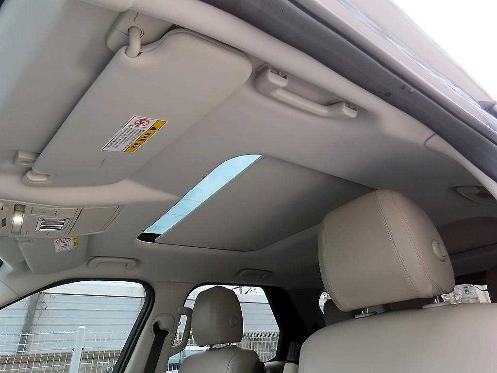 Land Rover Discovery 2018 Gris - Importación desde Corea - HF Imports Iquique - Foto 17