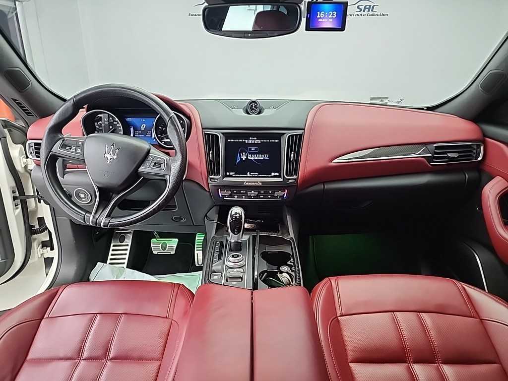 Maserati Levante - Vista 7