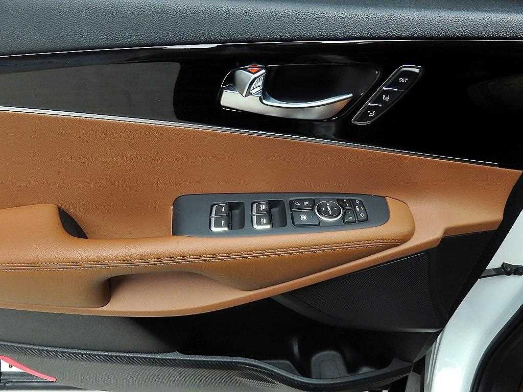 KIA Sorento - Vista 11