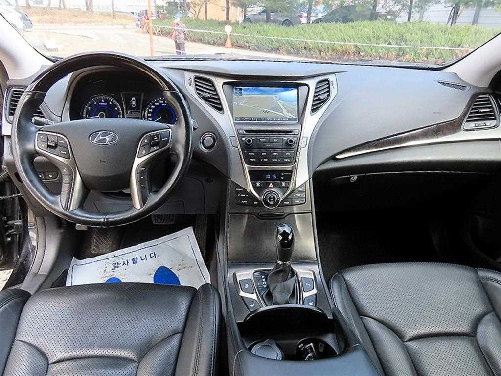 HYUNDAI Grandeur - Vista 7