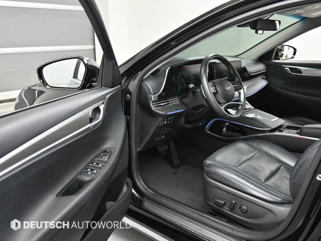 HYUNDAI Grandeur - Vista 11