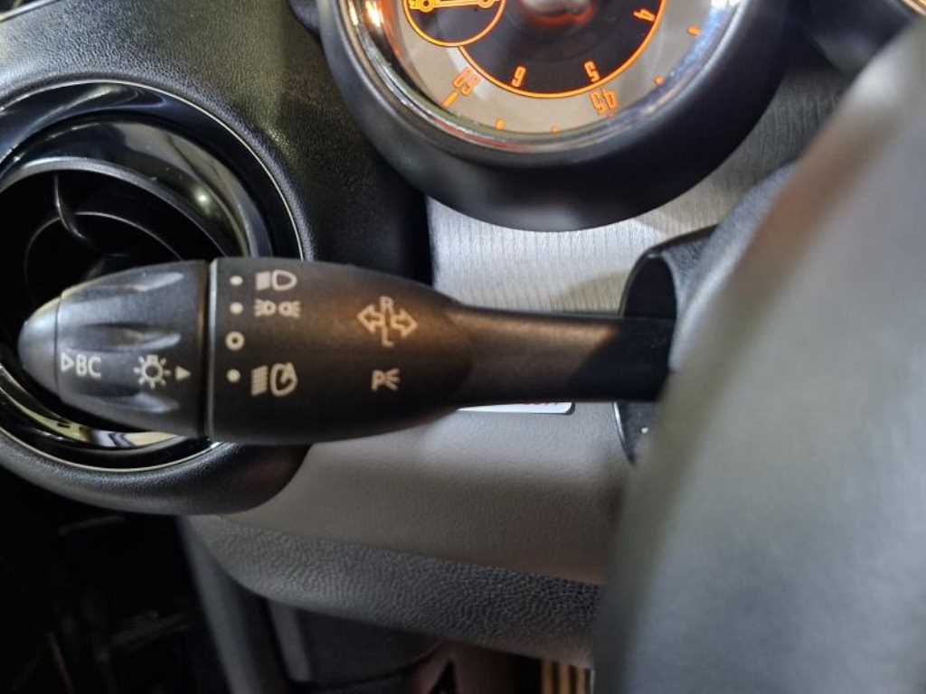 Mini Cooper Convertible 2012 Café - Importación desde Corea - HF Imports Iquique - Foto 14