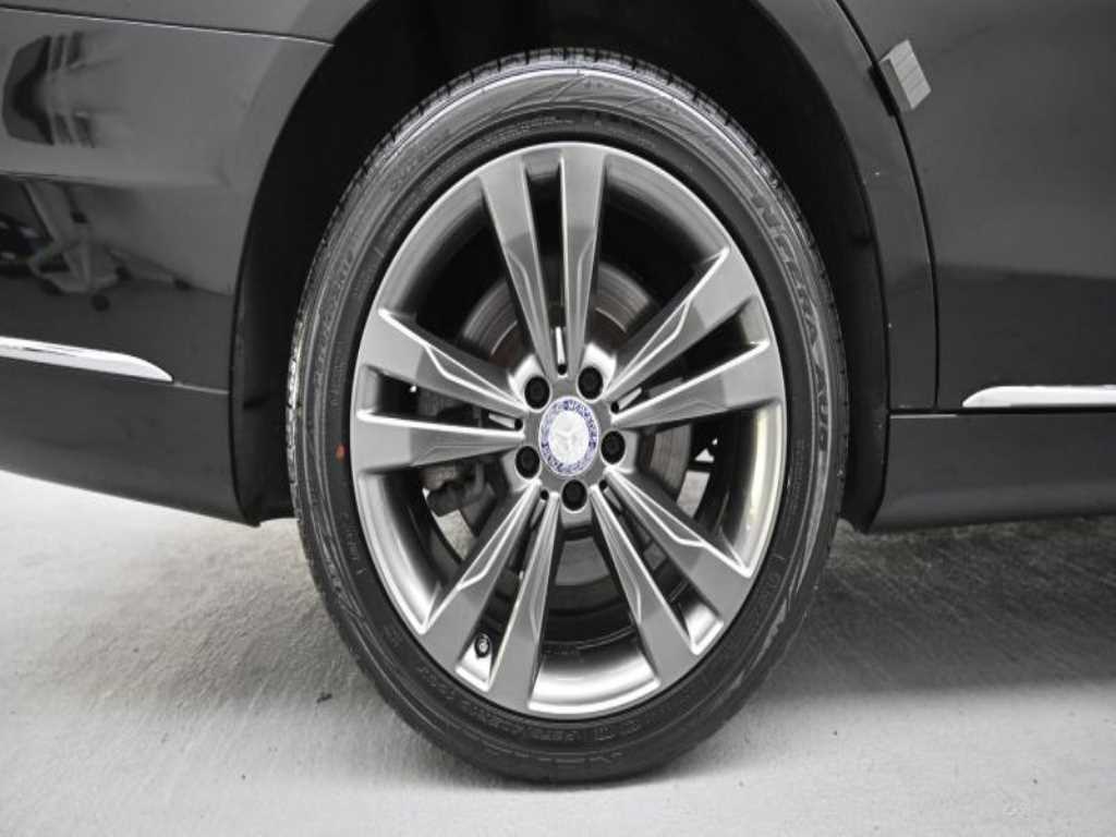 Mercedes Benz S Class - Vista 5