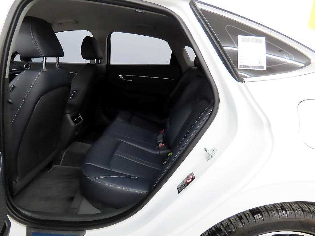 HYUNDAI Sonata - Vista 6